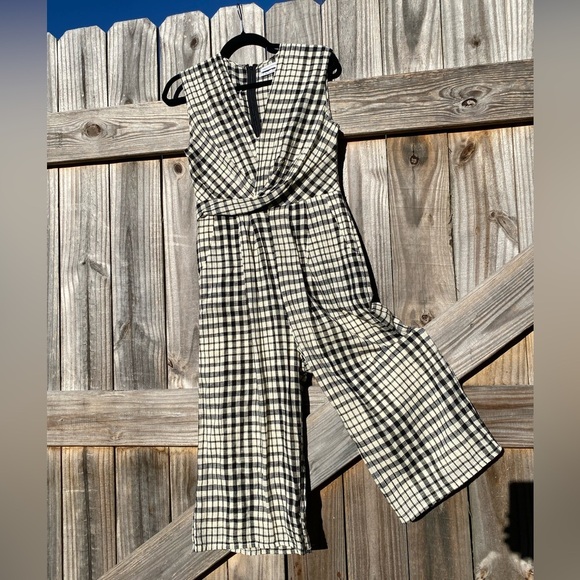 Urban Outfitters jumpsuit jumper romper in black and cream with pockets - Picture 1 of 7